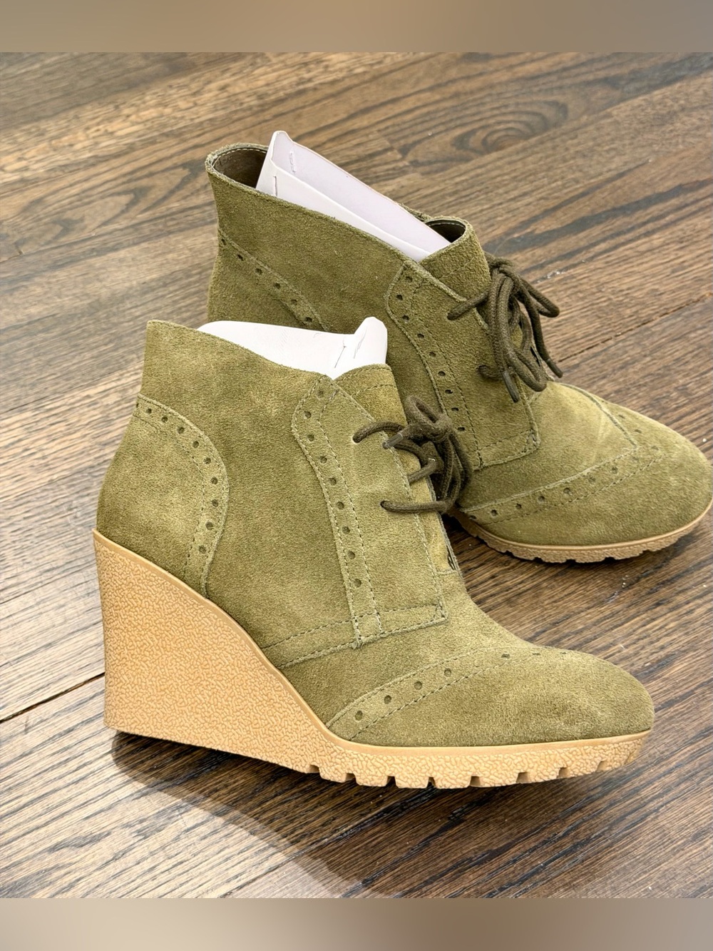 MIA Raphaella Olive Leather Wedge Ankle Bootie (NWOB) Women's Size 8